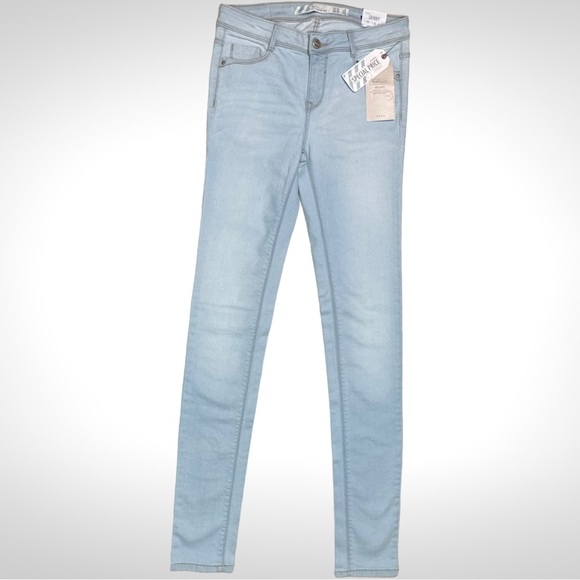 ZARA Trafaluc Light Wash Skinny Jeans NWT - Picture 2 of 12